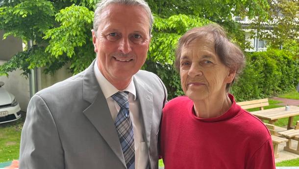 Zum 80. Geburtstag - Frau Maria West